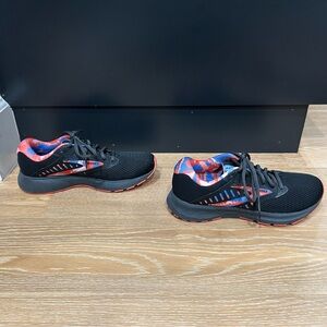 Brooks Range 2 women’s size 7